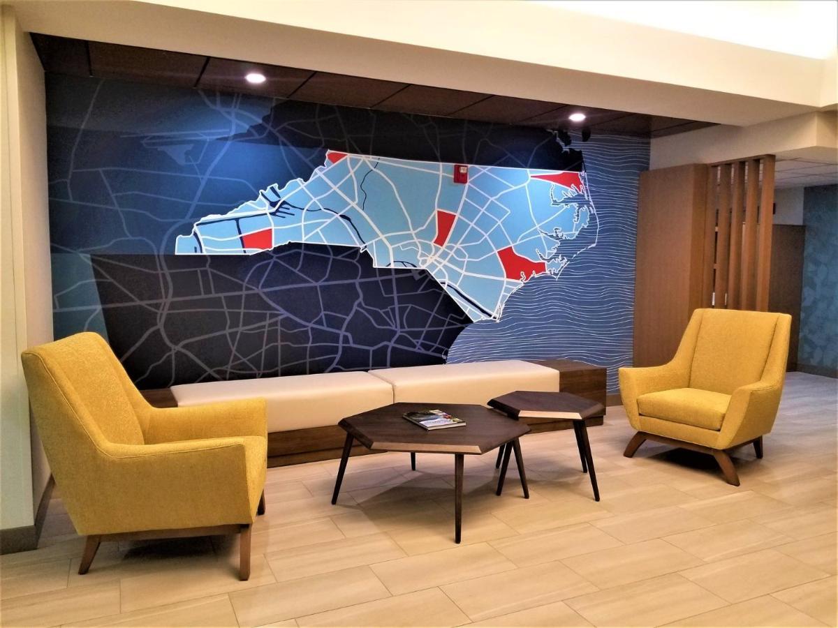 Holiday Inn Express Apex - Raleigh By Ihg Exterior foto